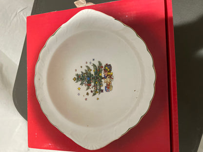 Christmastime Dish Set by Nikko