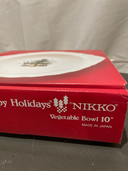 Christmastime Dish Set by Nikko