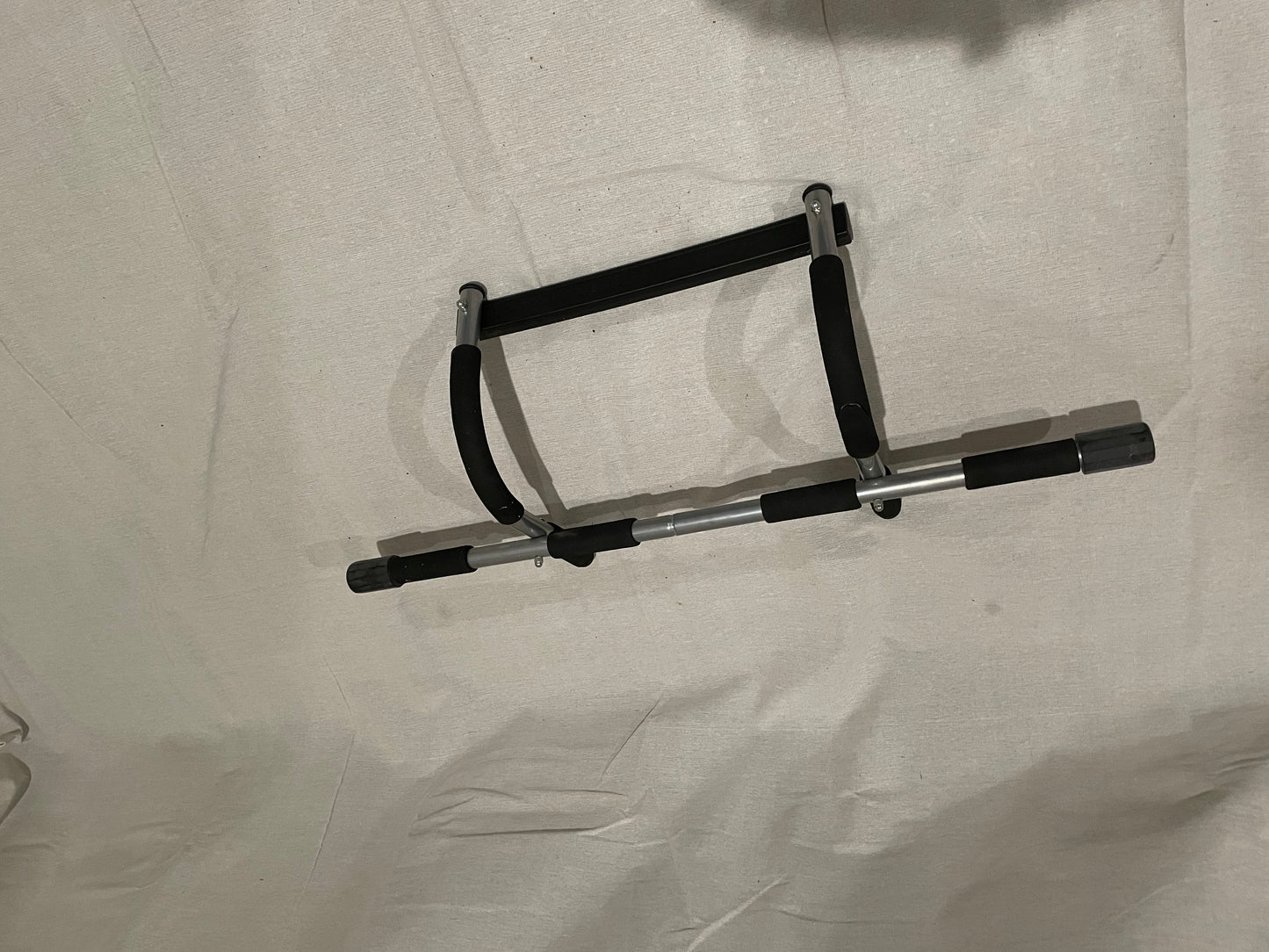 Pull-Up Bar / Pro Fit Iron Gym