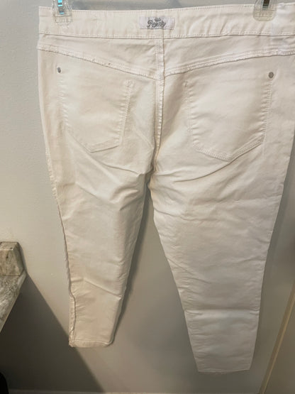 Royalty For Me White Stretch Jeans (Women's Size 12)