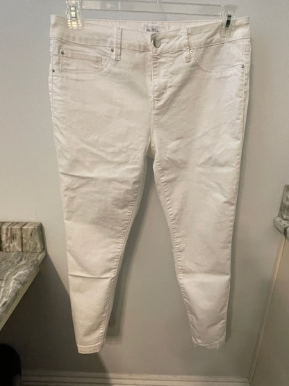 Royalty For Me White Stretch Jeans (Women's Size 12)