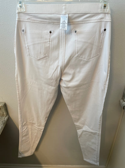 Time And Tru White Jeans (Women's L/G 12-14)