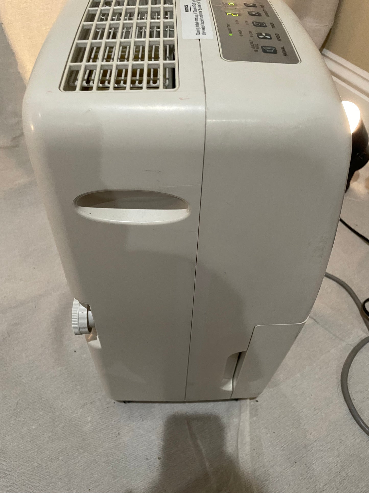 Haier Dehumidifier Model DE45EK-T