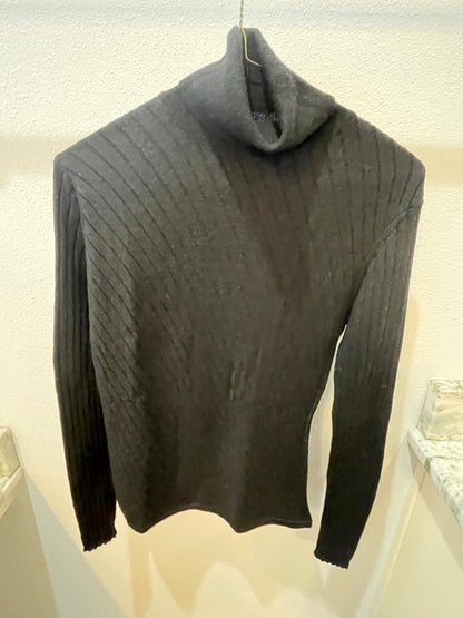 Banana Republic Turtle Neck (Women's Large)