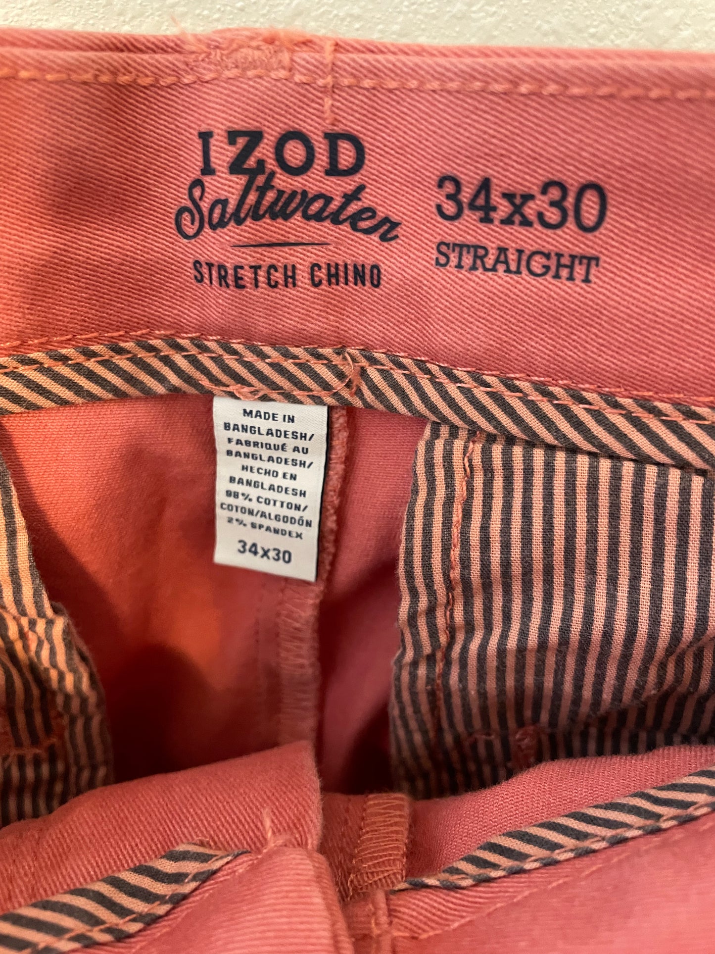 IZOD Saltwater Stretch Chino (Men's 34"waist x 30"Inseam)