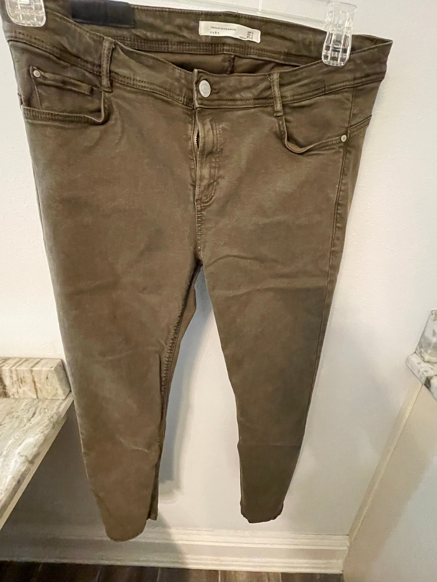 ZARA Trafaluc Denim Makers (Women's 12)