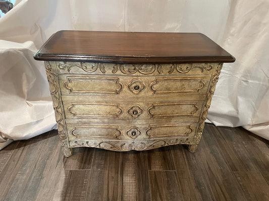 Mid Size Dresser